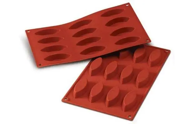 Silikomart bakvorm 12 kano's 7,2 cm silicone bruin Populair