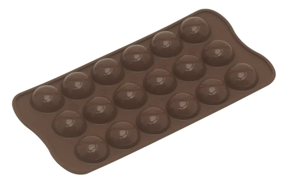 Silikomart EasyChoc Choco Goals bonbonvorm 18 voetballen silicone bruin Finale Uitverkoop