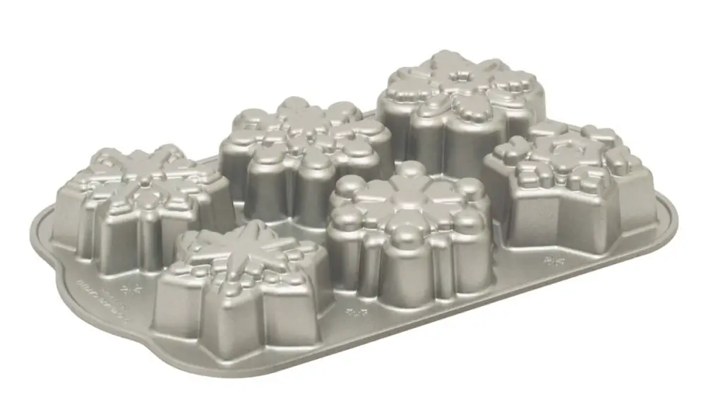 Nordic Ware bakvorm 'Frozen Snowflake' 6 stuks 30 cm aluminium grijs Op = Op