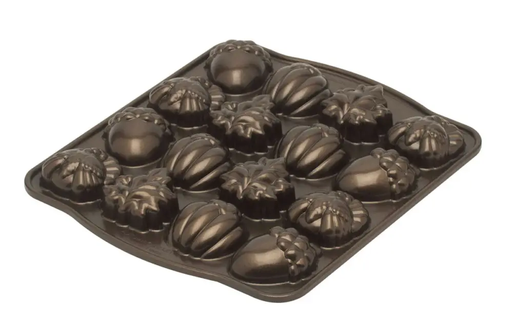 Voordeelprijs Nordic Ware herfst bakvorm 32 cm aluminium 16 stuks