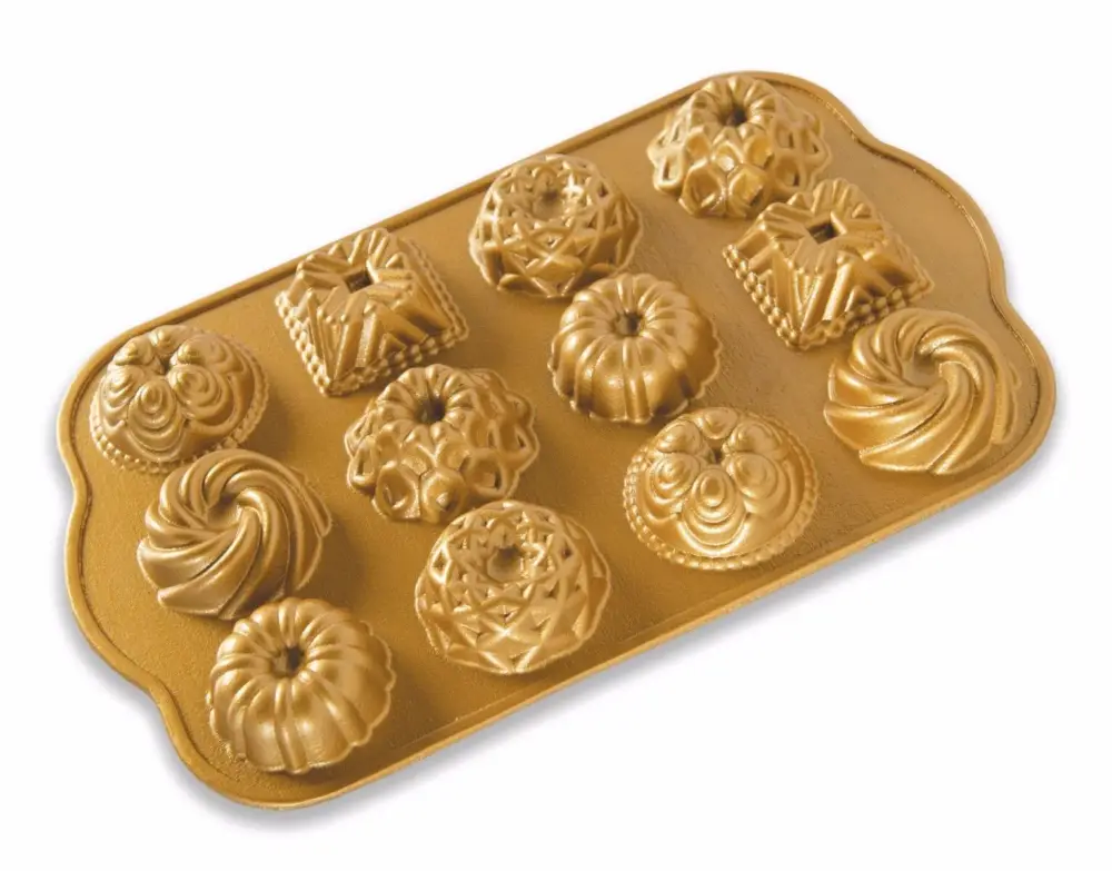 Beste Prijs Nordic Ware Bundt Charms 12 stuks 30,2 cm gietaluminium goudkleurig