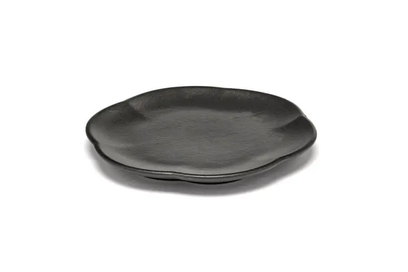 Serax INKU by Sergio Herman bord geribbeld M ø 13,9 cm h 1,3 cm aardewerk zwart Favoriet