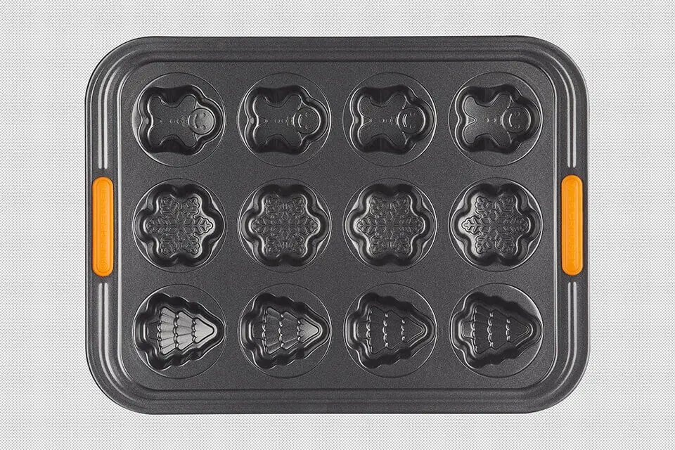 Le Creuset Pâtiliss bakvorm voor 12 kerstfiguren staal zwart Weekendaanbieding