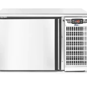 Hoge Kwaliteit Arktic Blastchiller | 3 Niveaus 2/3 GN | 9kg Koelen | 7kg Vriezen | 230V | 660x640x420mm