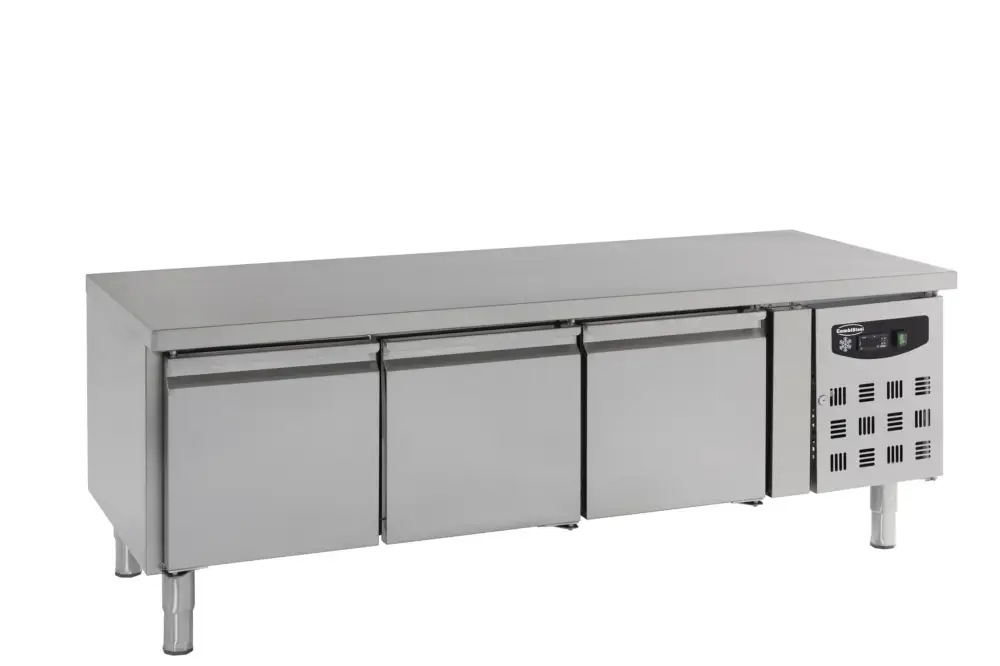 Combisteel Koelwerkbank | Laag Model | 260L | 3 Deuren | +2°C/+8°C | Geforceerd | 1600x700x650mm Alleen Vandaag